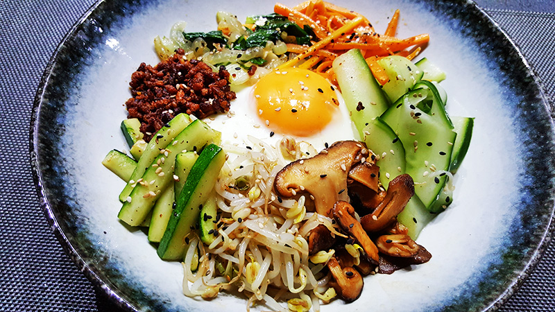 Bibimbap (Koreaanse gemengde rijst) | Gewoon een foodblog!