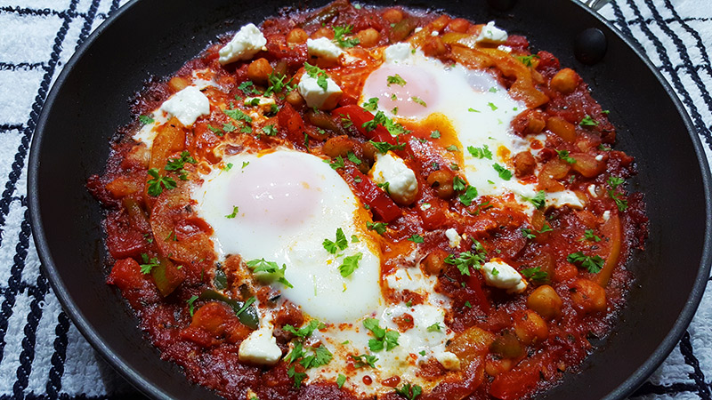 Shakshuka met feta en kikkererwten | Gewoon een foodblog!