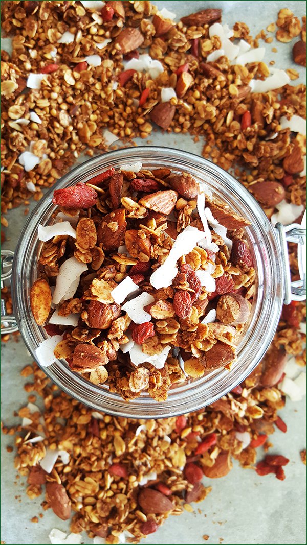Boekweit granola met goji bessen en kokos bewaren | Gewoon een foodblog!