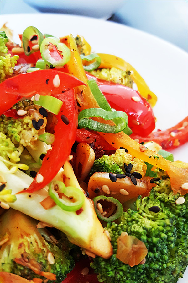 Broccoli en paprika uit de wok | Gewoon een foodblog!