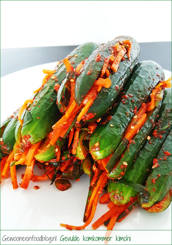 Gevulde komkommer kimchi (Oi-Sobagi) | Gewooneenfoodblog.nl