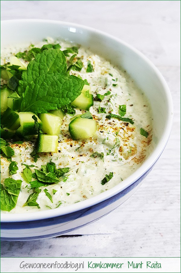 Komkommer raita met munt | Gewooneenfoodblog.nl