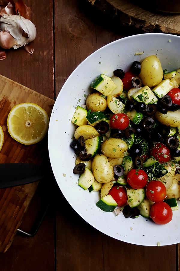 Ovenschotel met courgette, krieltjes en tomaatjes | Gewooneenfoodblog.nl