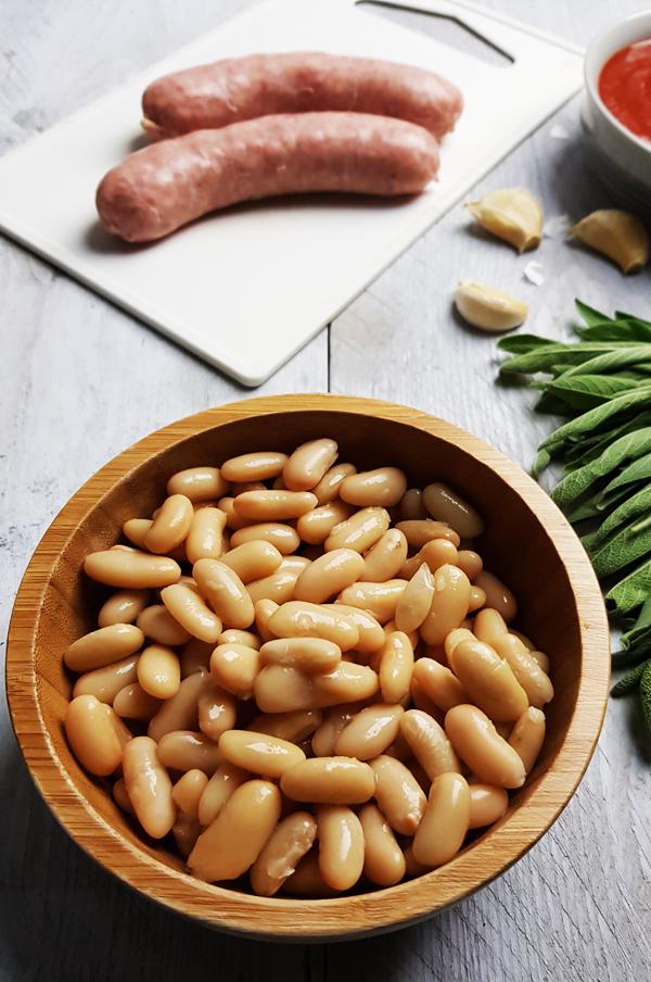 Salsiccia e Fagioli all'Uccelletto maken | Gewooneenfoodblog.nl