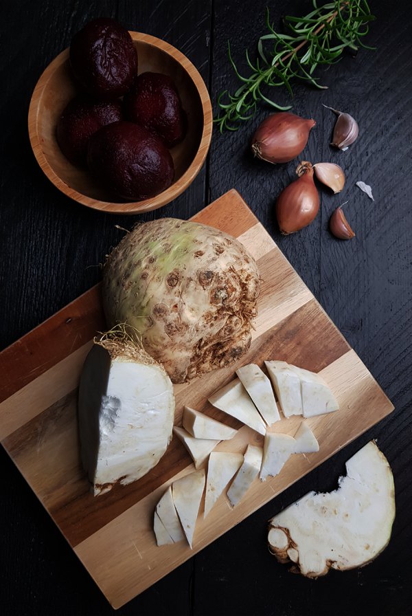 Stamppot met rode biet en knolselderij maken | Gewooneenfoodblog.nl