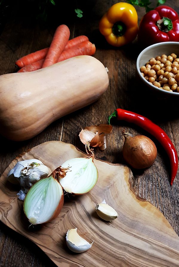 Ingrediënten flespompoensoep met geroosterde kikkererwten | Gewooneenfoodblog.nl