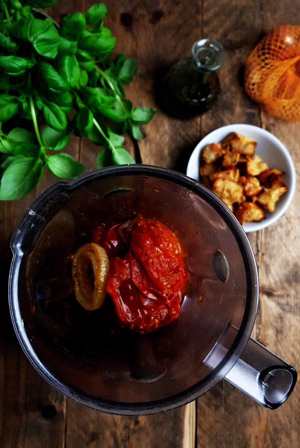 Geroosterde-tomatensoep maken | Gewooneenfoodblog.nl