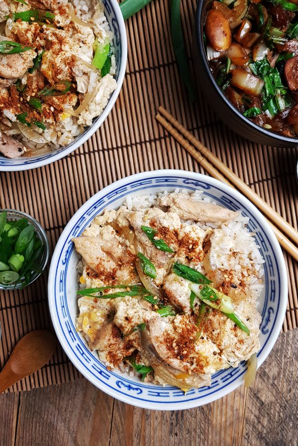 Japanse Oyakodon recept (Kip met ei en rijst) | Gewooneenfoodblog.nl