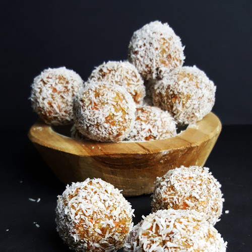 Worteltaart energieballetjes (Carrot Cake Bliss Balls)