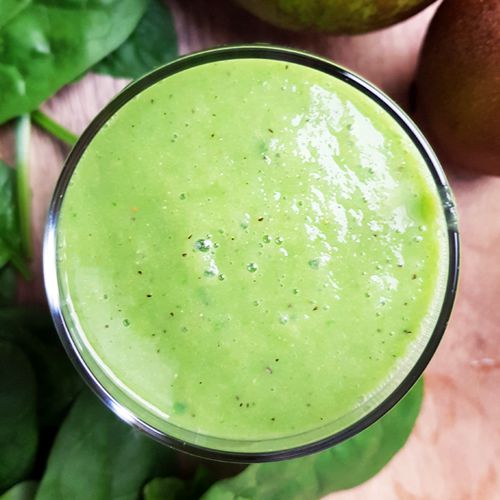 Perensmoothie met kiwi, spinazie en komkommer | Gewoon een foodblog!