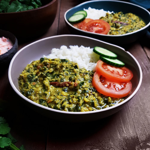 Indiase linzencurry met spinazie (Dal Palak)