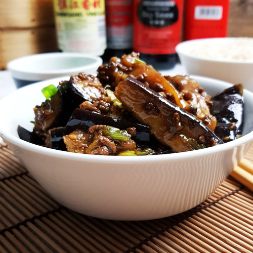 Pittige Szechuan aubergine met gehakt